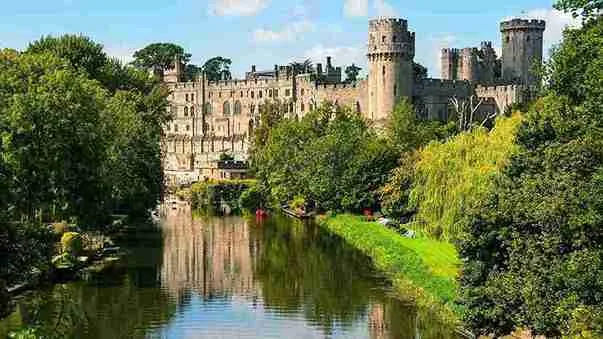 Warwick Castle - Readynez